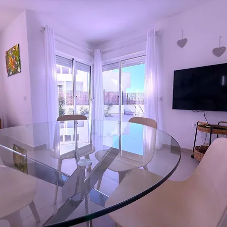 Willa Easytenerife - Modern Princess *